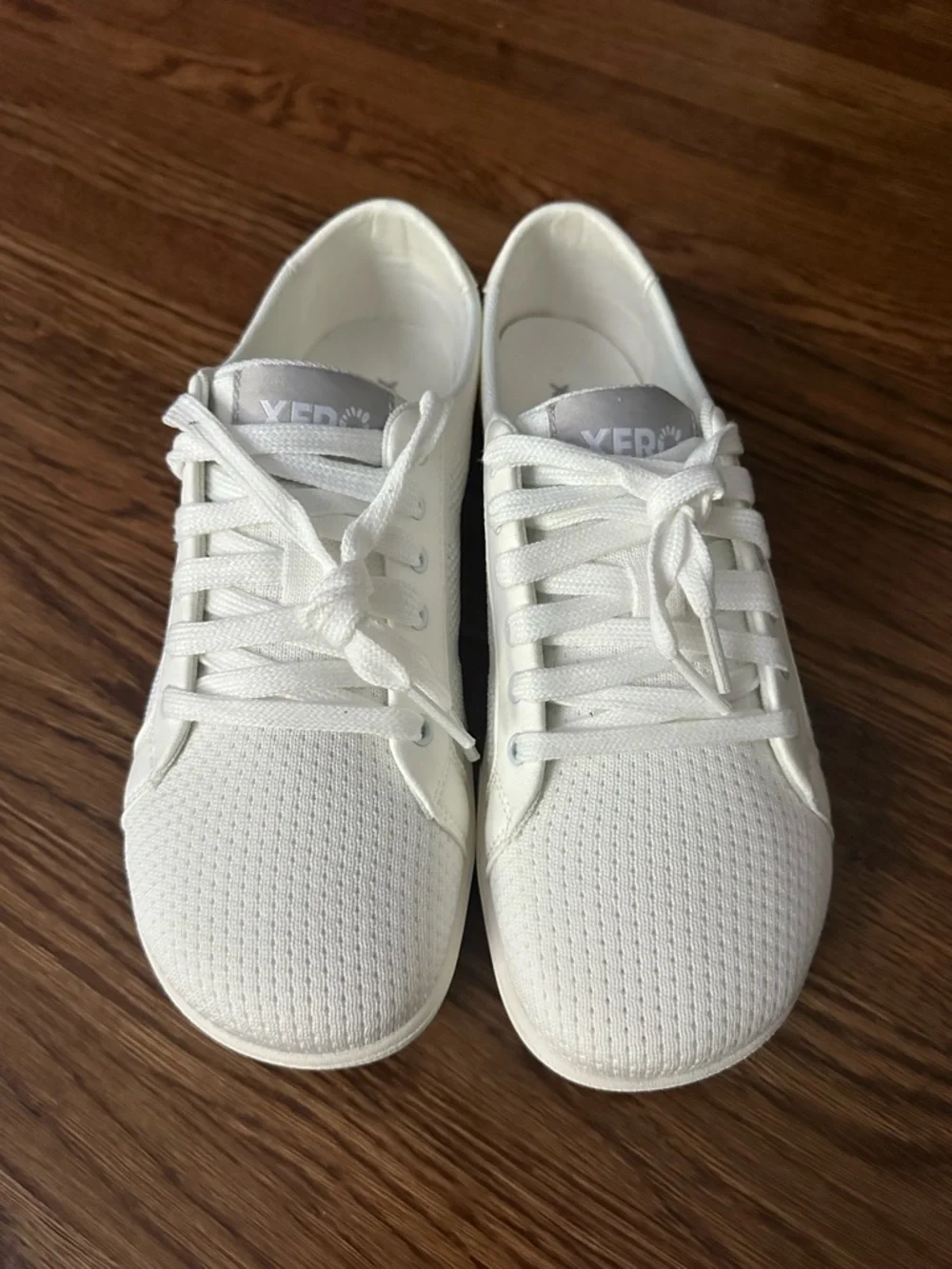 NWT Xero Dillon Women's SIze 8 Barefoot Minimalist Running Shoes White Sneakers
